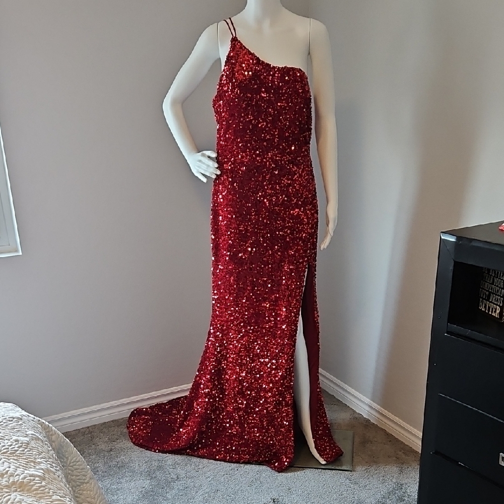 NWT Red Sequin One-Shoulder Gown